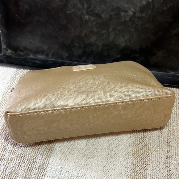 Brics Saffiano Crosshatch Leather Travel Toiletry Makeup Zip Top Bag Pouch Gold - Picture 4 of 7